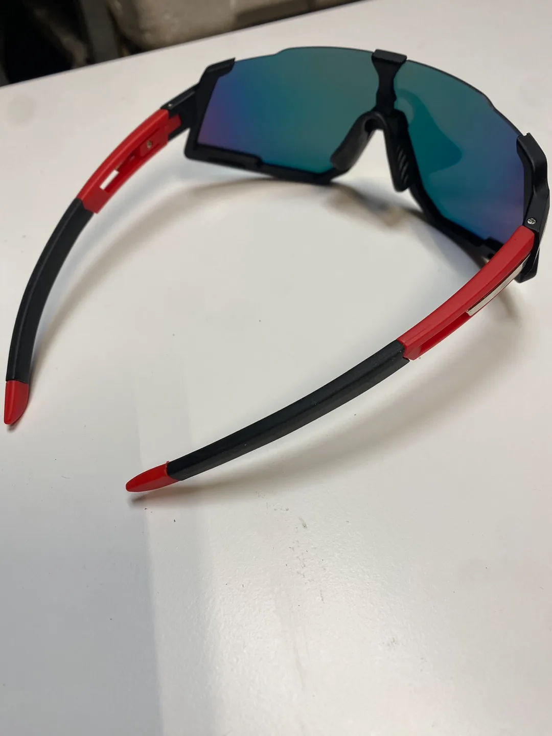 Polarized Sunglasses with 5 Lenses for Men and Women image indicator(3)