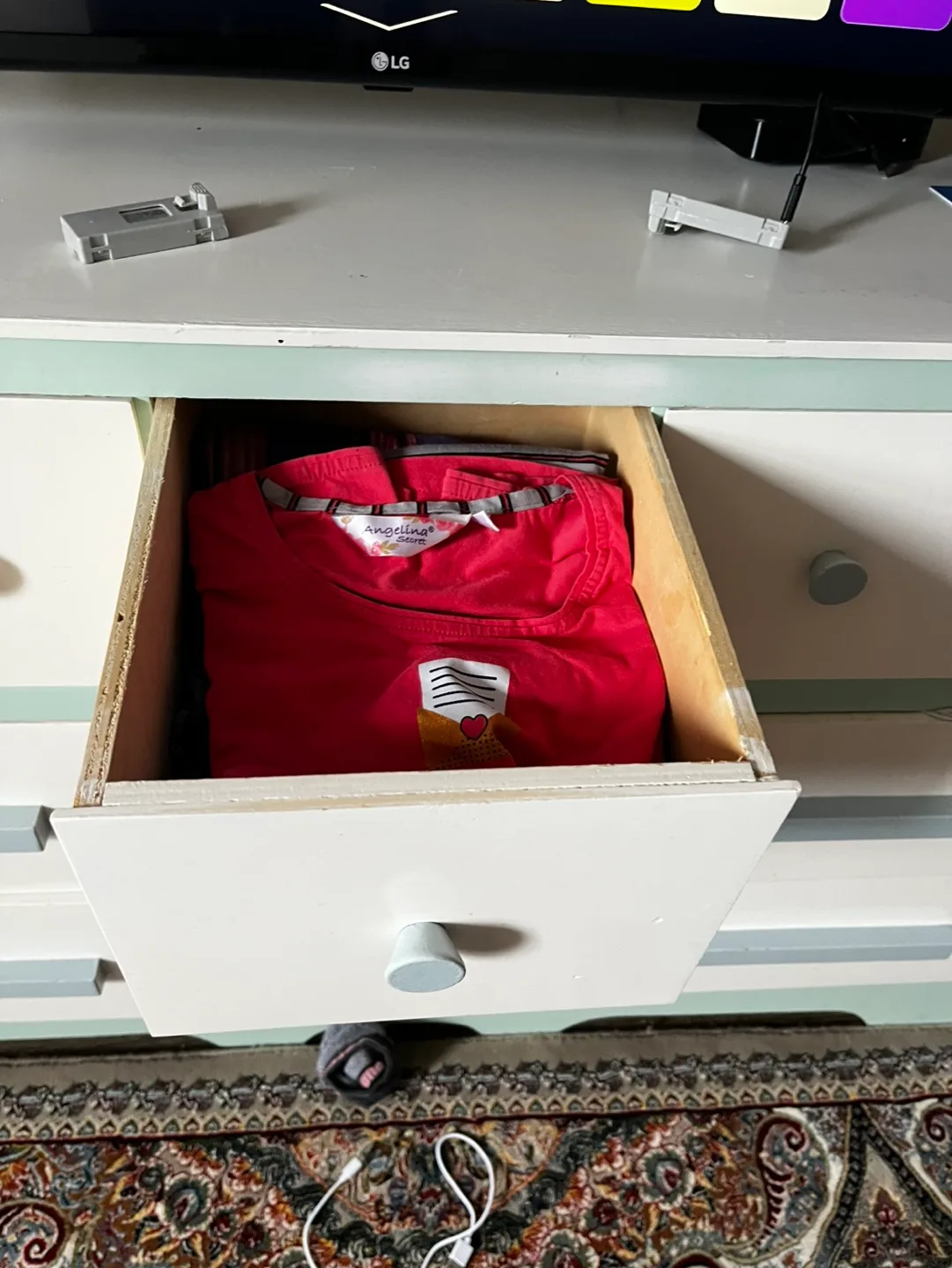 White Dresser with 9 Drawers image indicator(3)