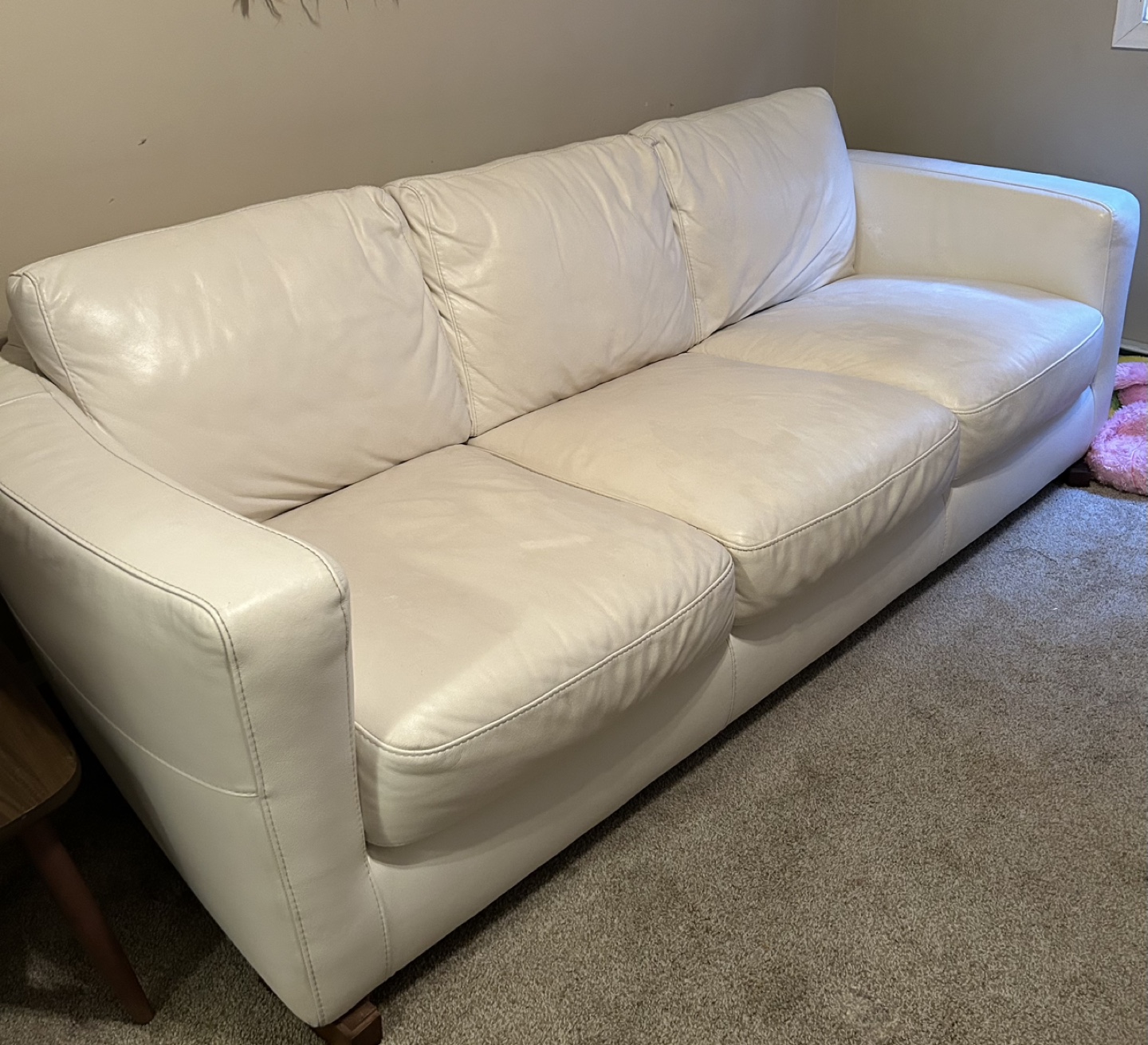 White Leather Sofa in very good condition - photo 5