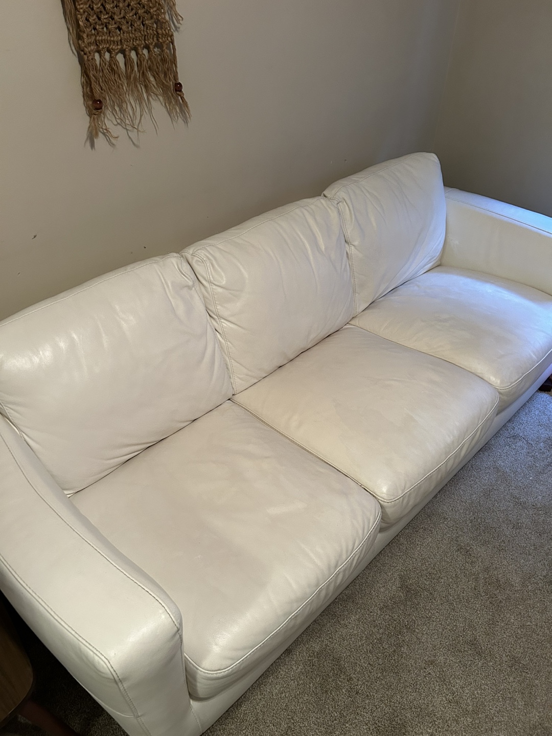 White Leather Sofa in very good condition - photo 4