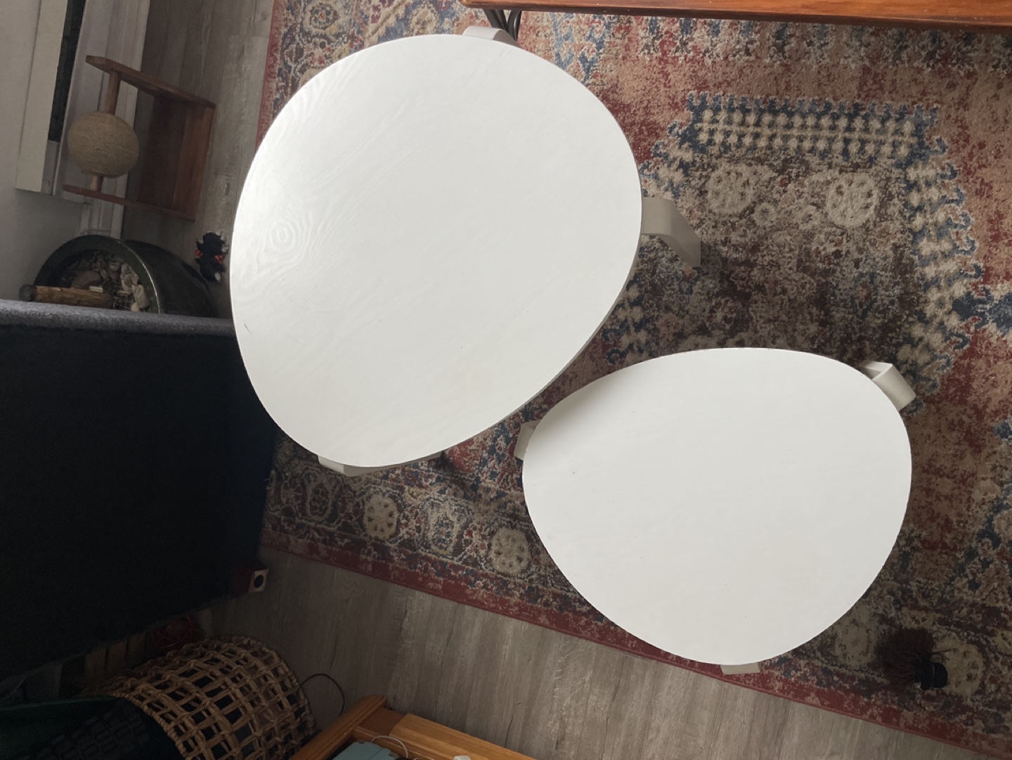 White nesting tables