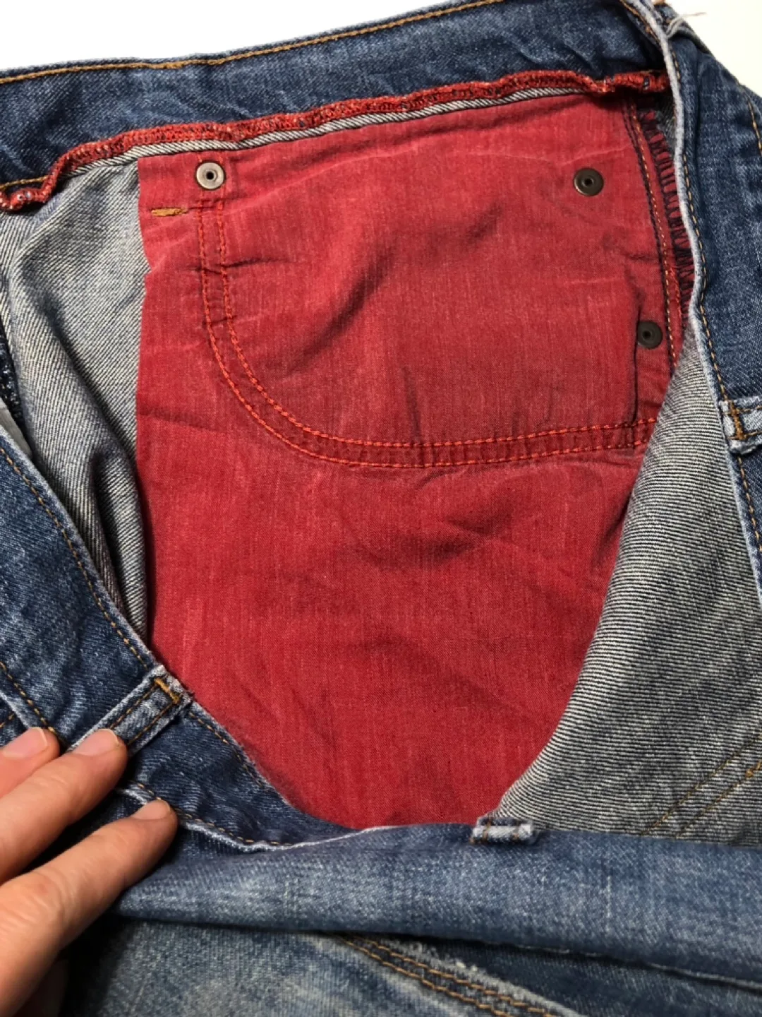 Wrangler Red Vintage Straight Jeans image indicator(5)