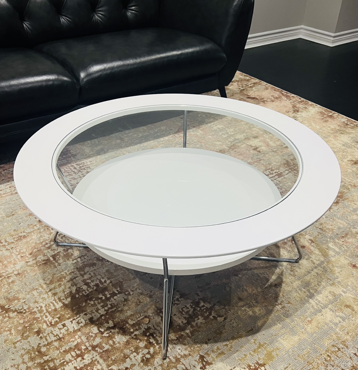 White Round Coffee Table
