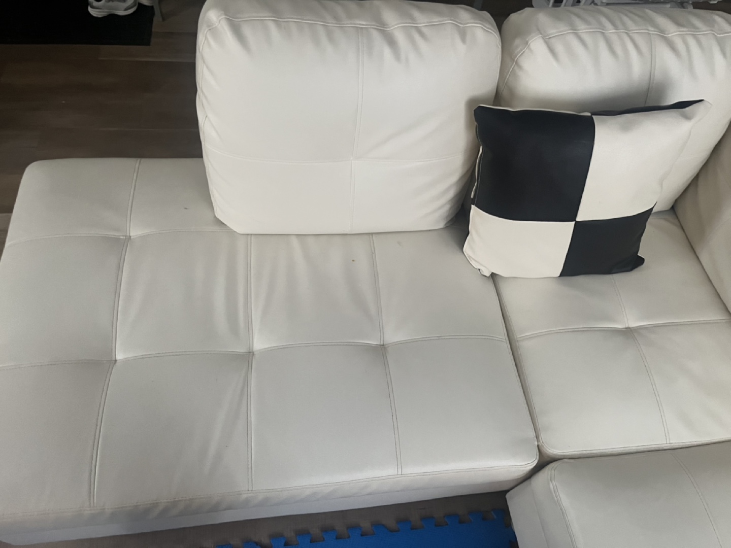 White Sectional Sofa - photo 3
