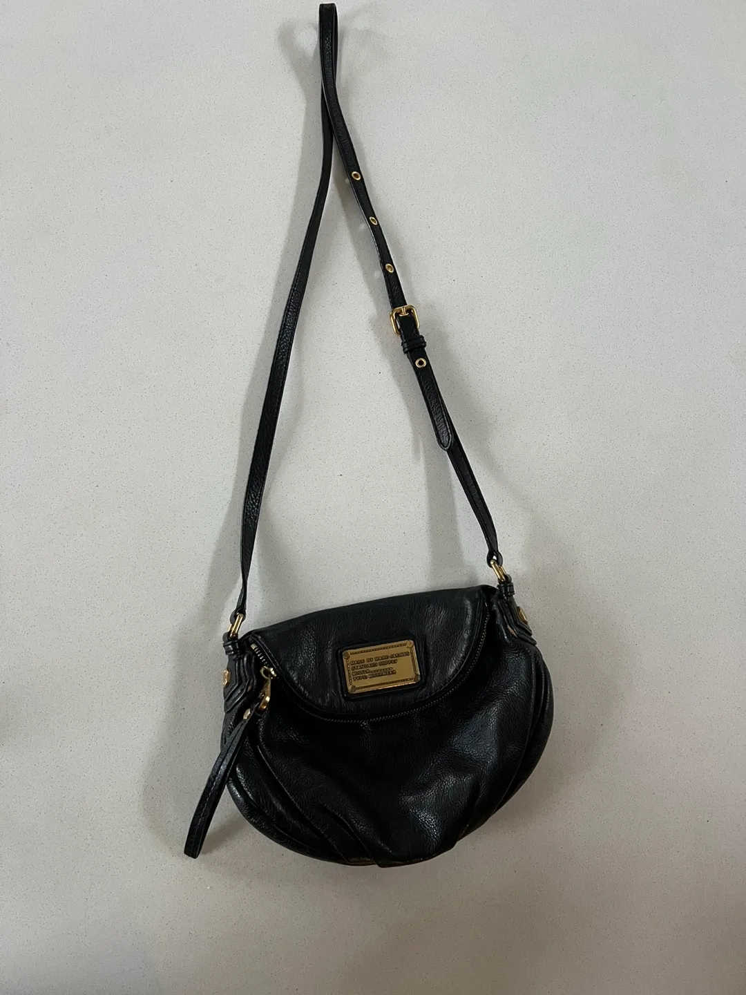 Marc Jacobs Black Leather Crossbody Bag image indicator(2)