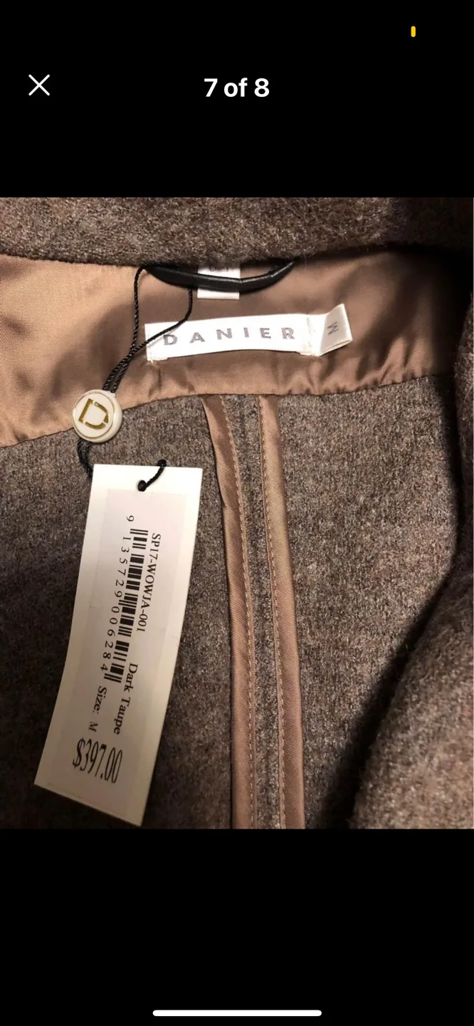 NEW-Danier Women's Coat with Leather Sleeves image indicator(6)