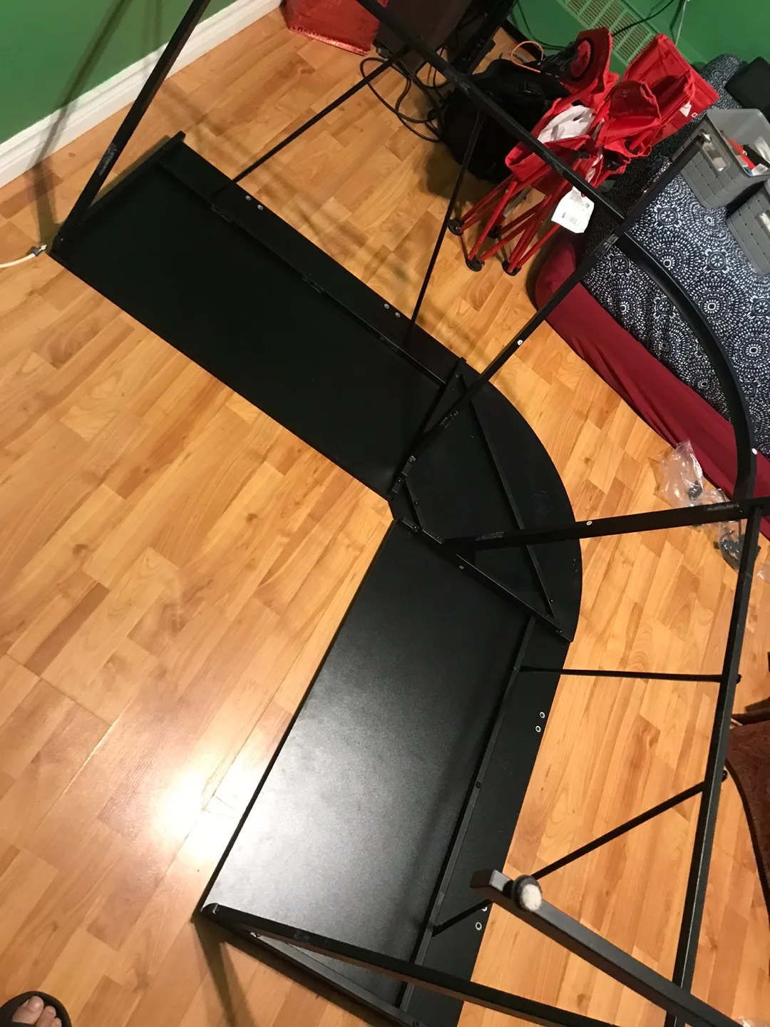 L-Shaped Carbon Wood Texture Gaming Desk - Z Shaped Legs image indicator(2)