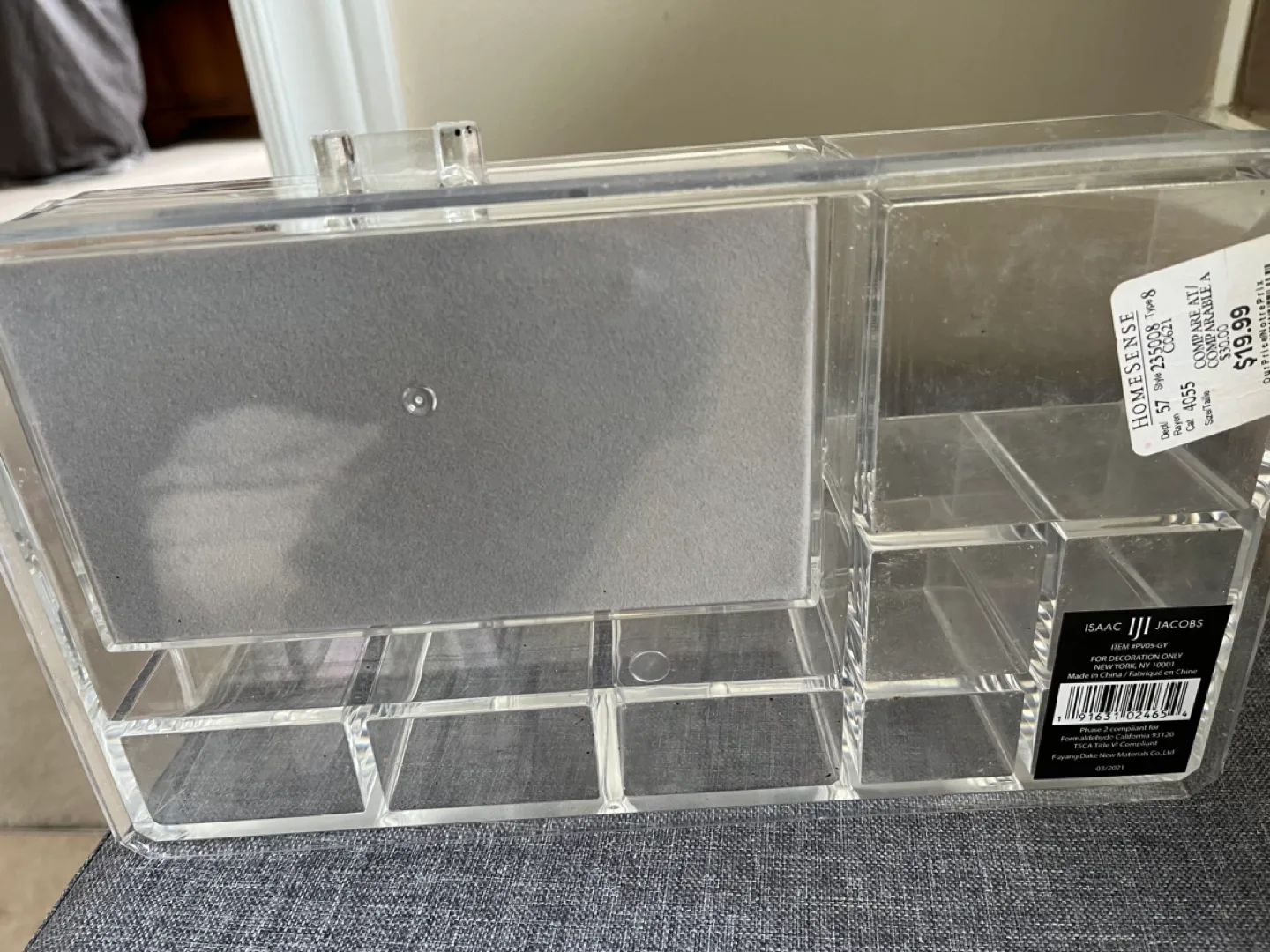 Acrylic Makeup Organizer with Drawer image indicator(3)