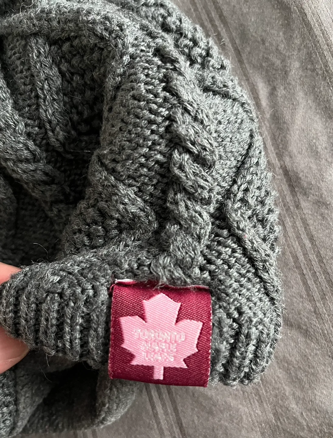 NHL Toronto Maple Leafs Grey Knit Beanie image indicator(2)