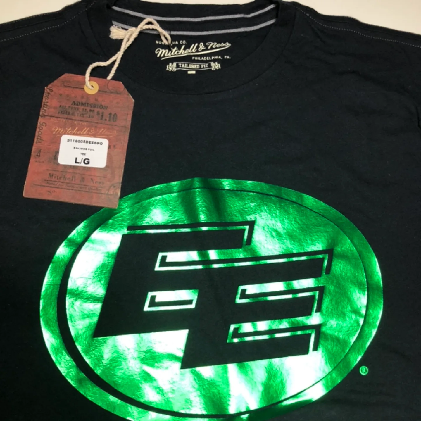 Mitchell & Ness Philadelphia Flyers Green Logo T-Shirt image indicator(2)