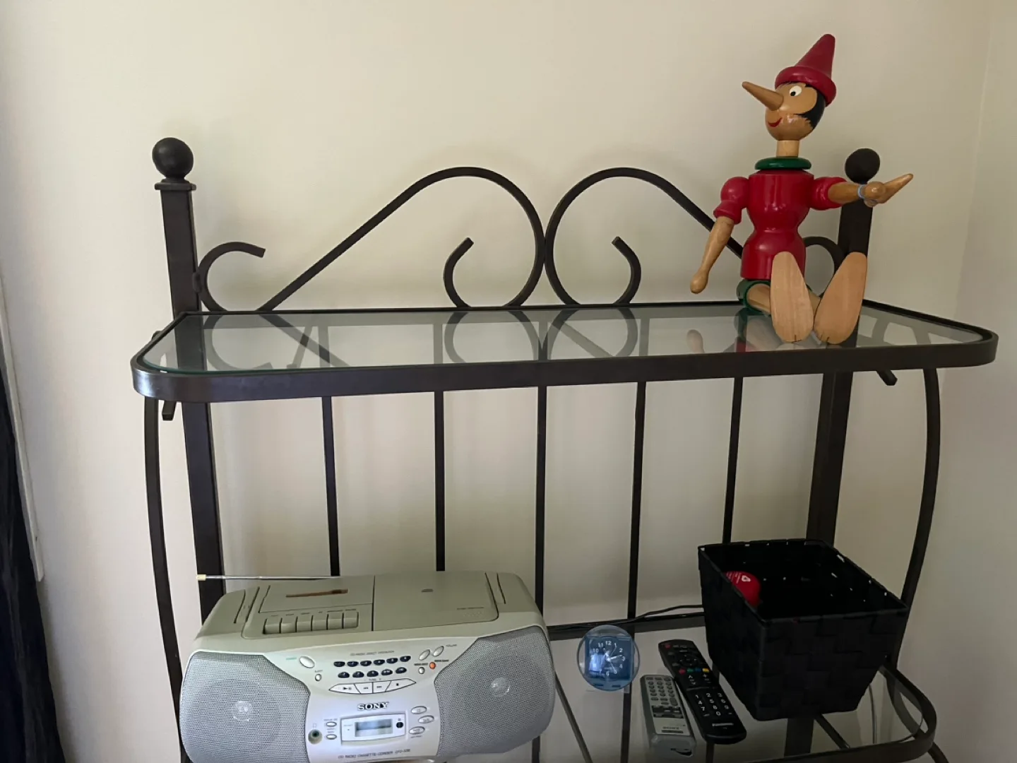 Brown wrought Iron Bakers Rack image indicator(4)