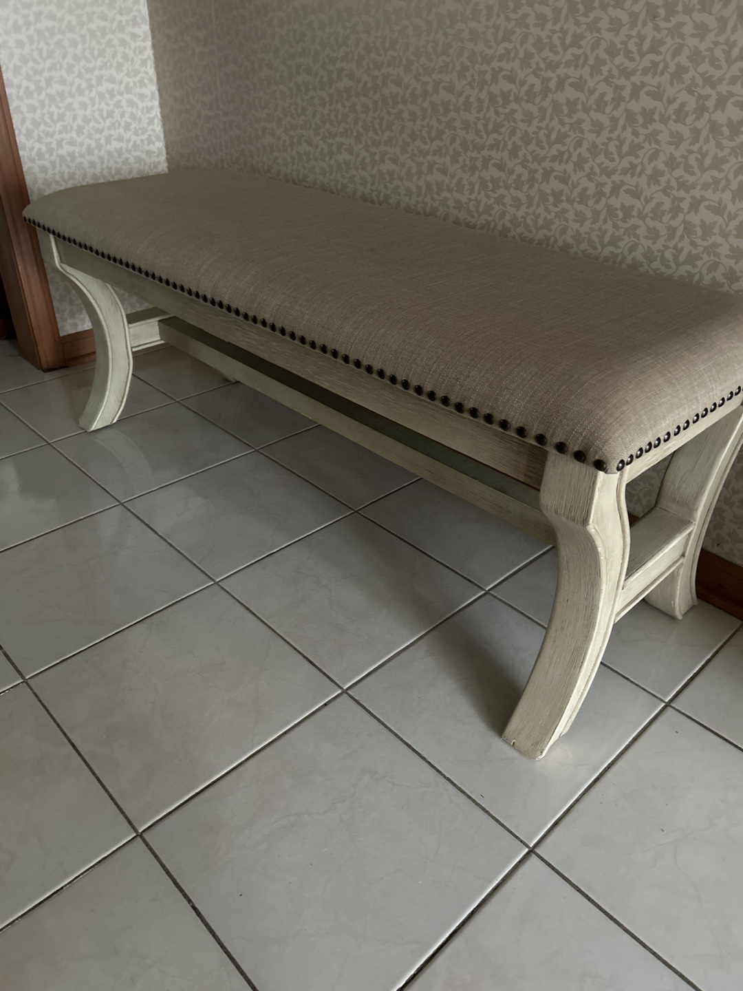 Cream Upholstered Bench - photo 2