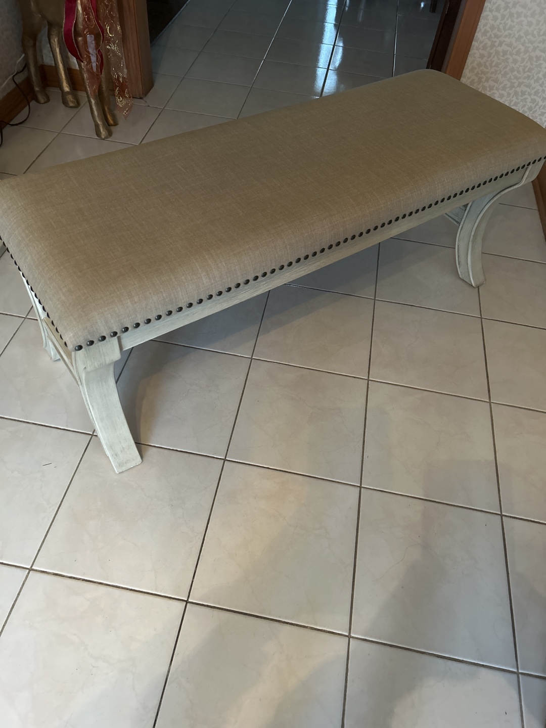 Cream Upholstered Bench - photo 4