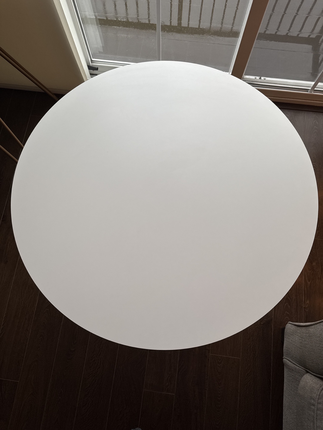Round White Dining Table with Gold Base - photo 2