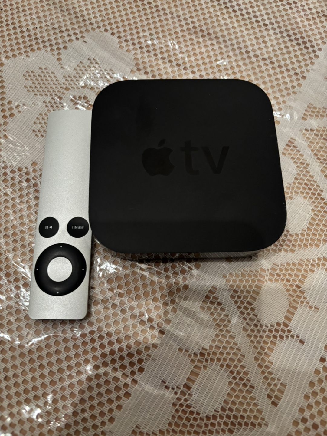 Apple TV 3rd Generation with Remote & Cables