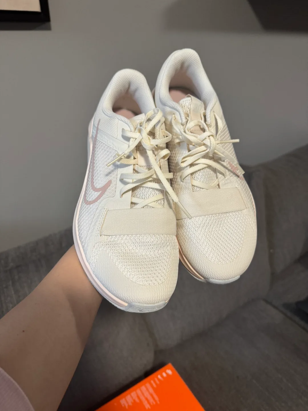 Nike Running Shoes 8.5 women sneakers image indicator(2)