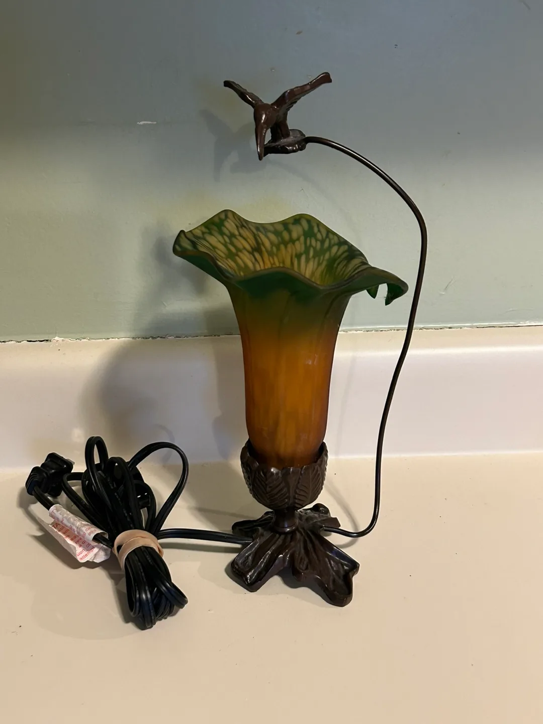 Tiffany Style Tulip Glass Lamp Shade With Humming Bird image indicator(4)