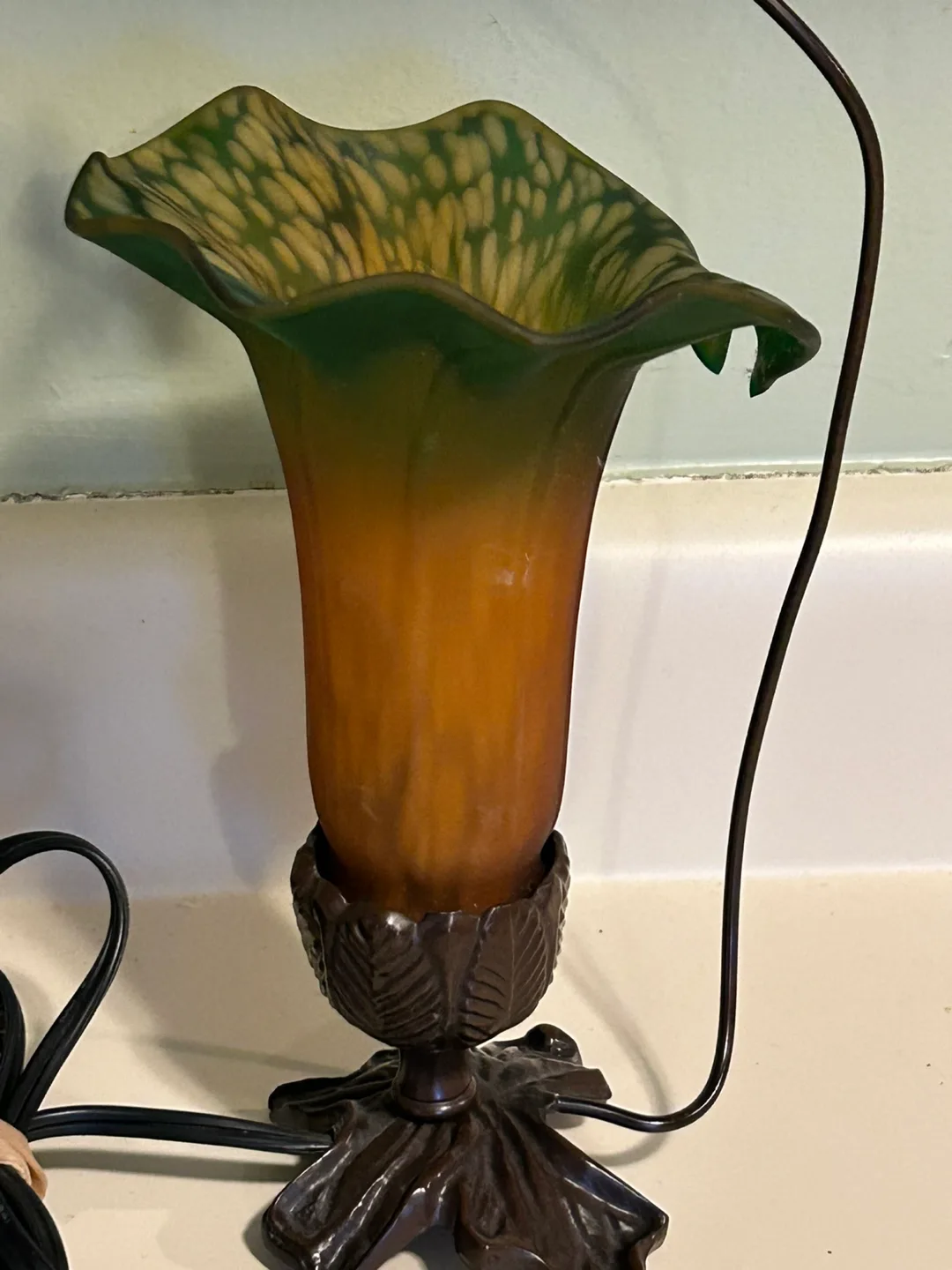 Tiffany Style Tulip Glass Lamp Shade With Humming Bird image indicator(5)