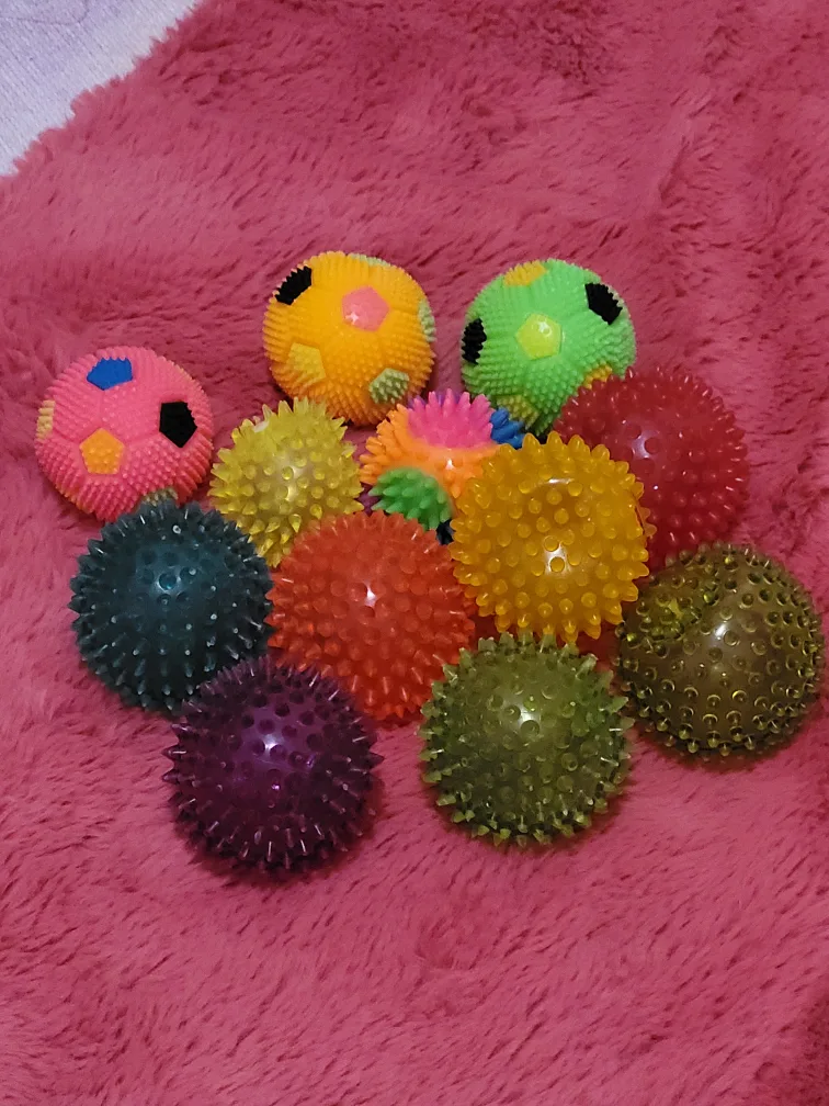 Lot of 12 Spiky Stress Balls thumbnail