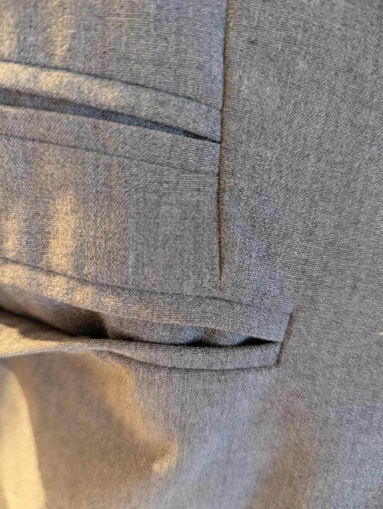 Pull & Bear grey blazer with polka dots lining image indicator(4)