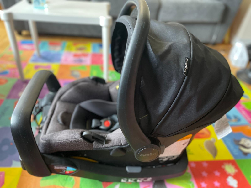 Evenflo Embrace Infant Car Seat - photo 2