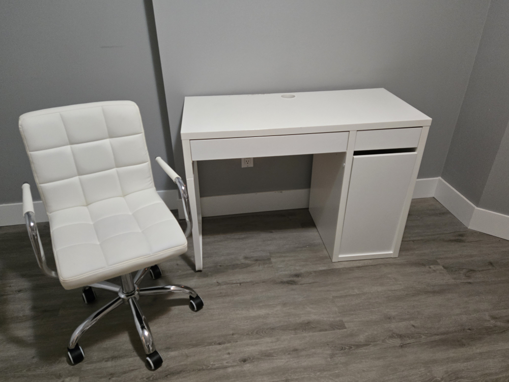 White desk and chair