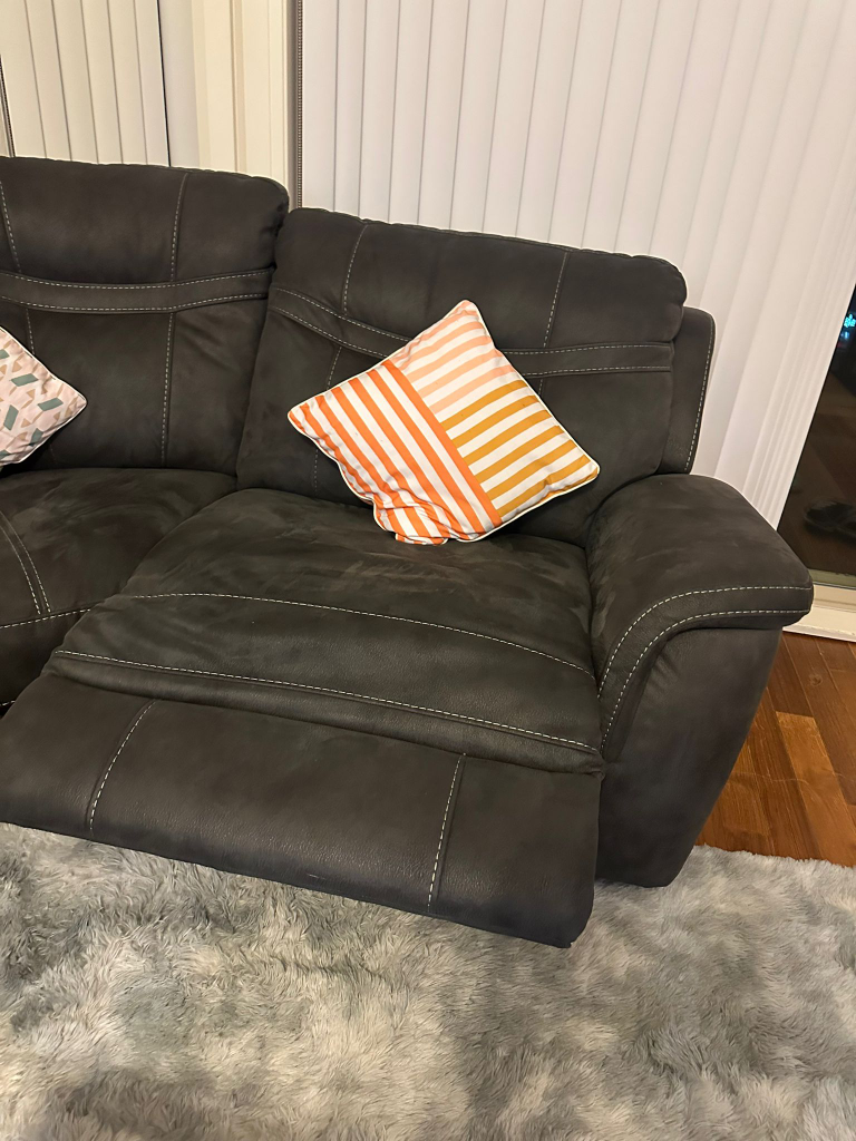 Reclining Sectional Sofa - photo 4