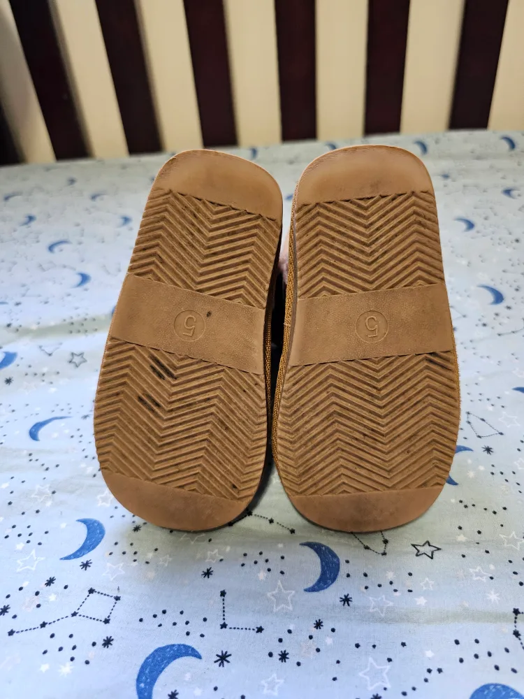 Joe Fresh Faux Ugg Toddler Boots 5C image indicator(5)