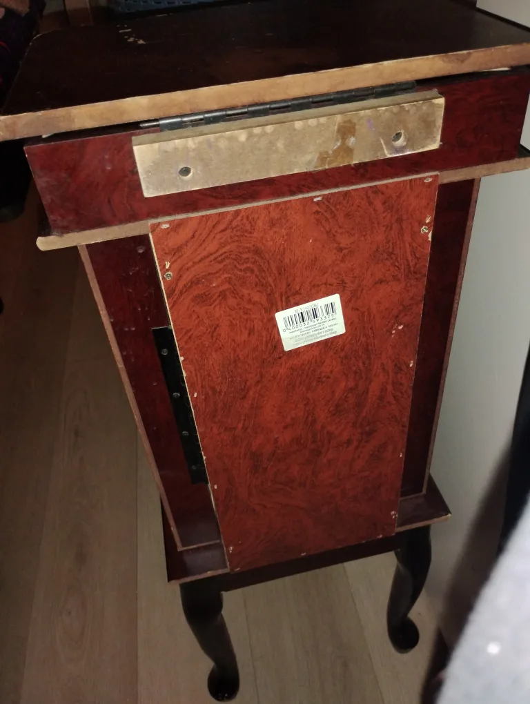 Wooden Jewelry Armoire image indicator(4)