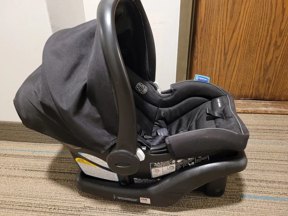 Graco SnugRide Click Connect 35 Infant Car Seat image indicator(3)