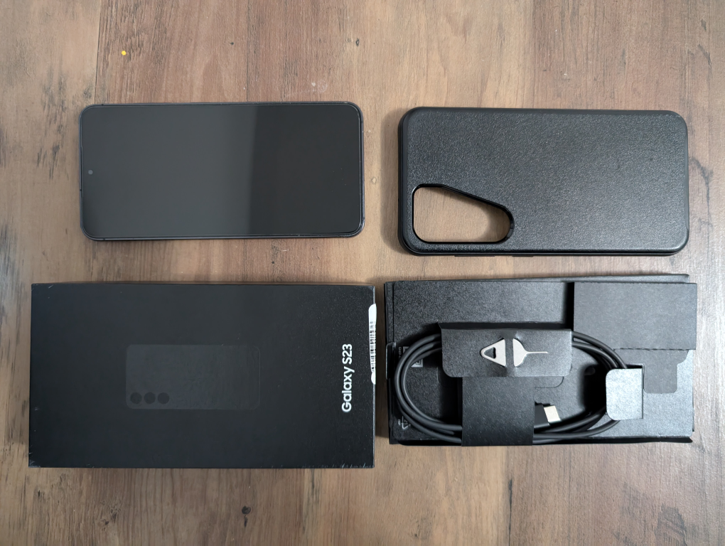 Samsung Galaxy S23 - photo 2