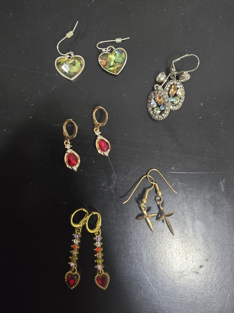 5 Pairs of Earrings