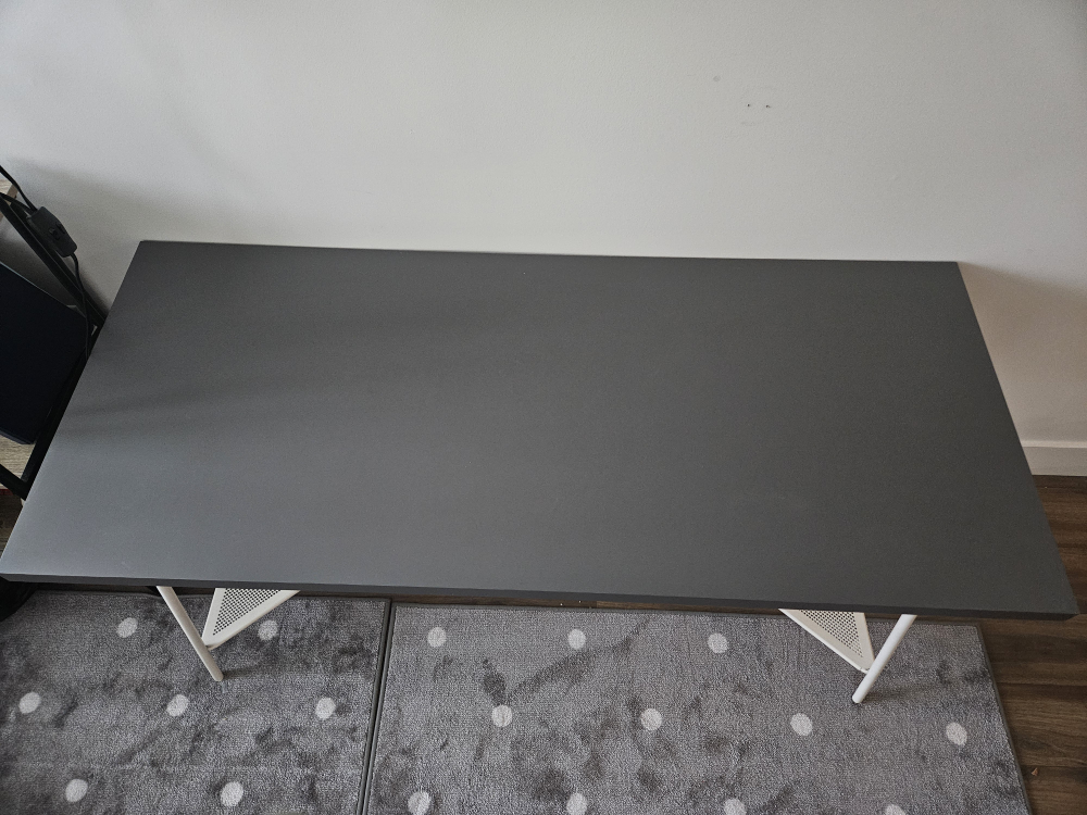 IKEA Desk with White Legs - photo 2