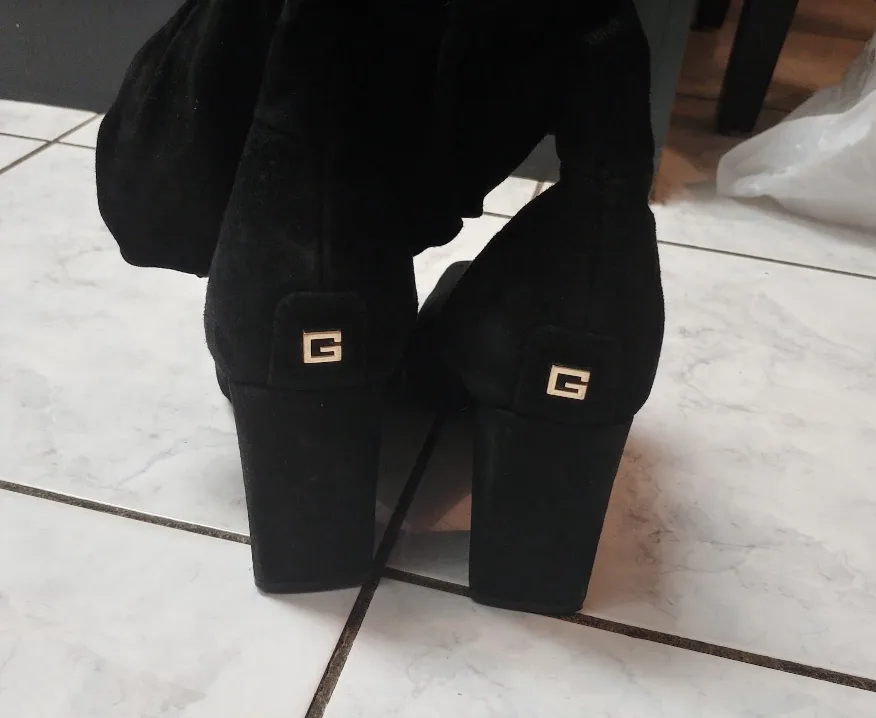 Women's Guess Faux Suede Boots (size 7) image indicator(2)