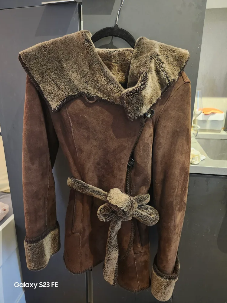 Sheepskin/Shearling Jacket image indicator(2)