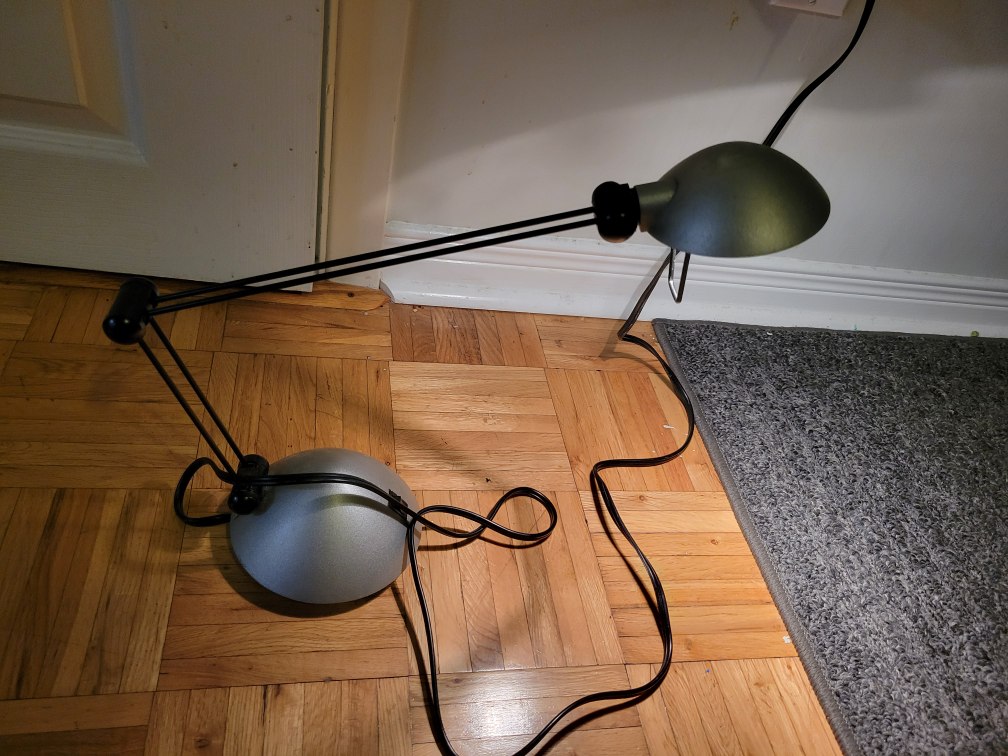 Table lamp in perfect working condition - photo 2