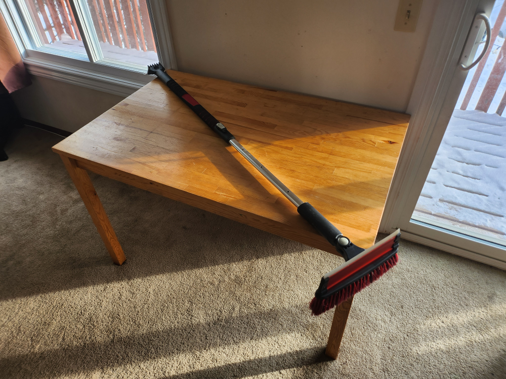 Car Snow Brush and Ice Scraper with Extendable Handle - photo 2