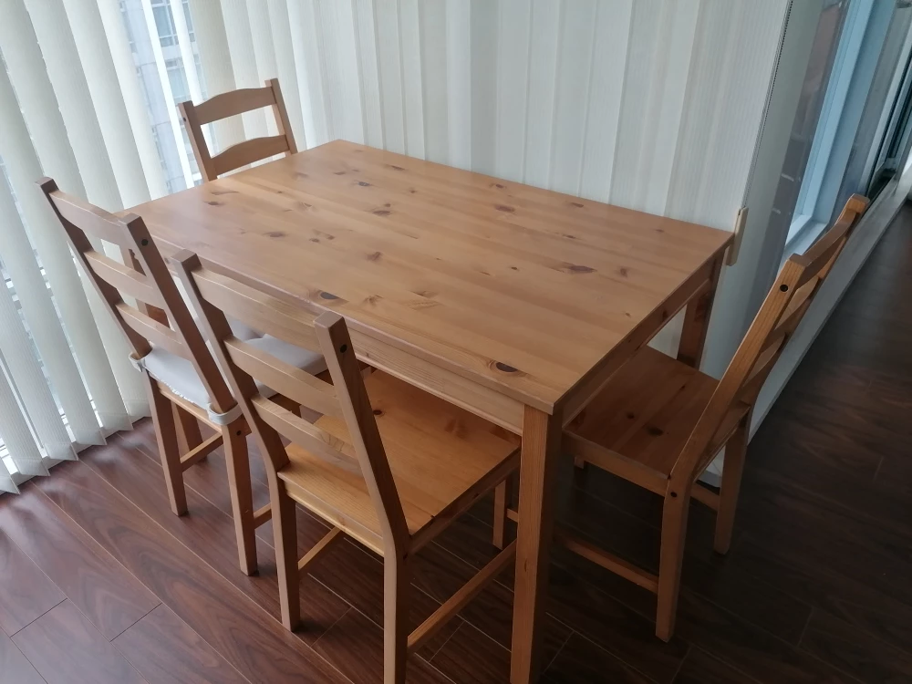 IKEA HÄGERNAS Dining Table Set