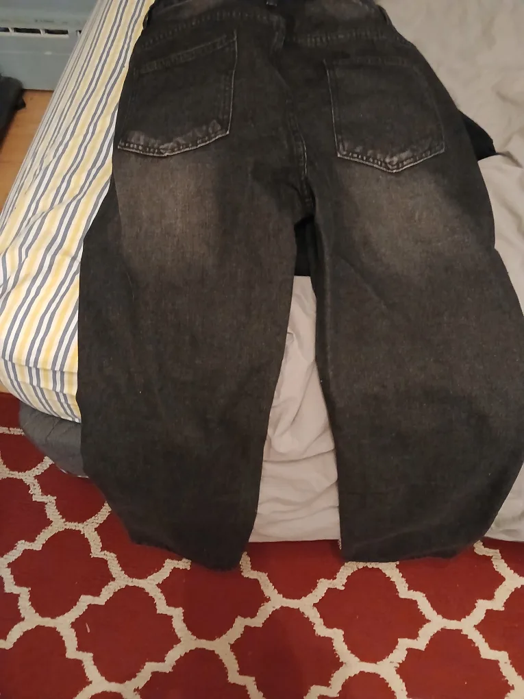 Black Distressed Jeans Size 34 image indicator(3)