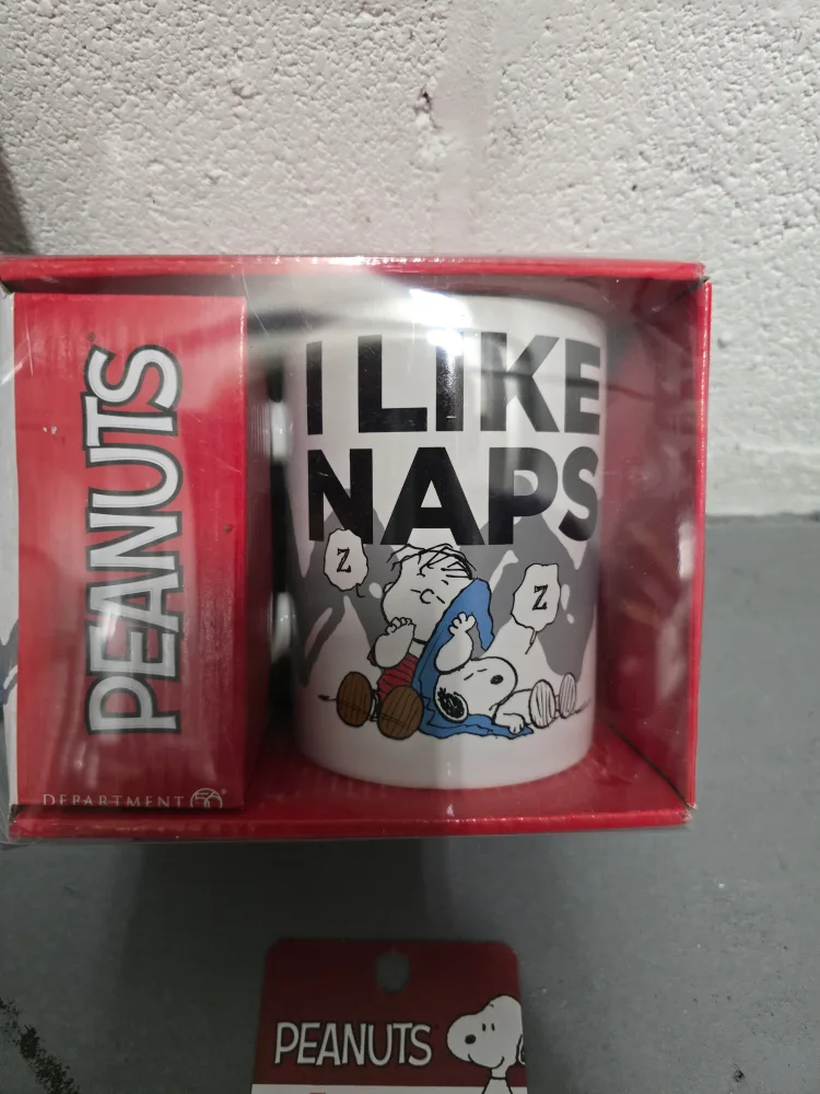 Peanuts Home Set Brand New image indicator(2)