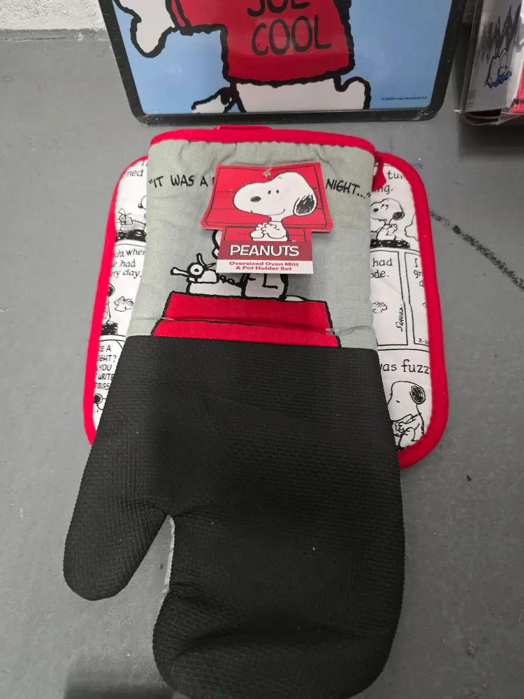 Peanuts Home Set Brand New image indicator(4)