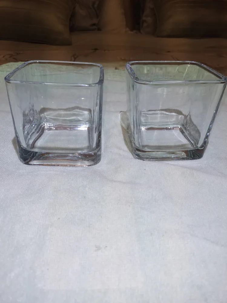 2 Square Thick Glass Vases thumbnail