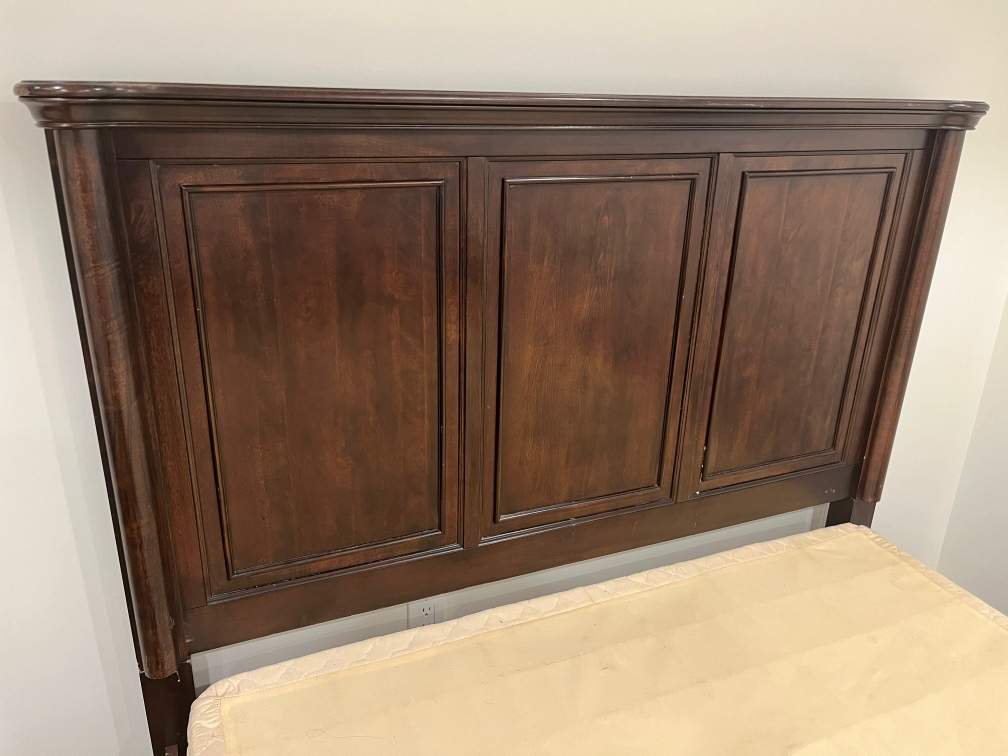 Queen Size Bed Frame with Storage - photo 4