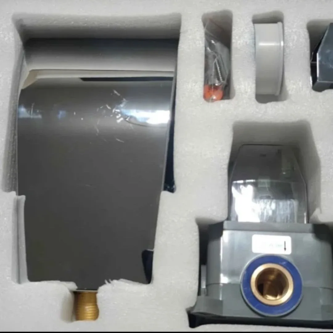 Wall-Mounted Waterfall Bathtub Faucet image indicator(2)