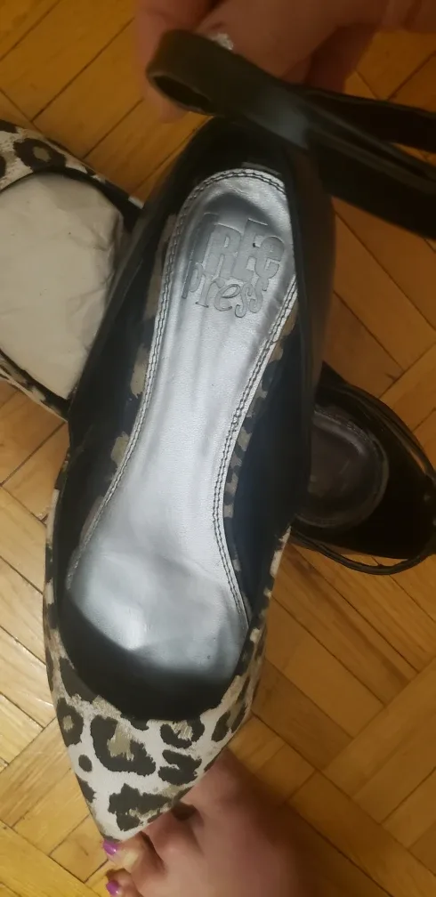 Women's Size 9.5 Leopard Print Ankle Strap Flats image indicator(5)