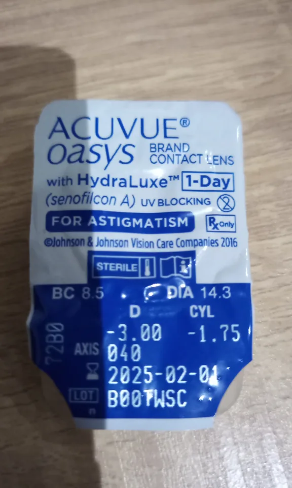 Acuvue Oasys 1-Day Contact Lenses image indicator(2)