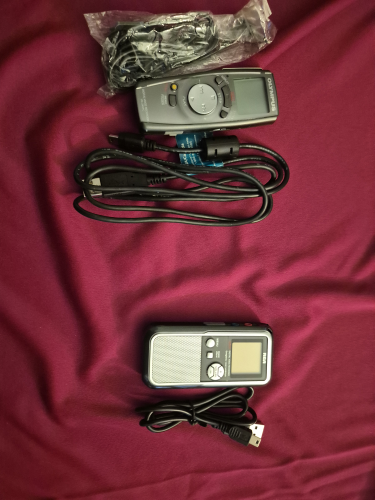 Lot of 2 Digital Voice Recorders