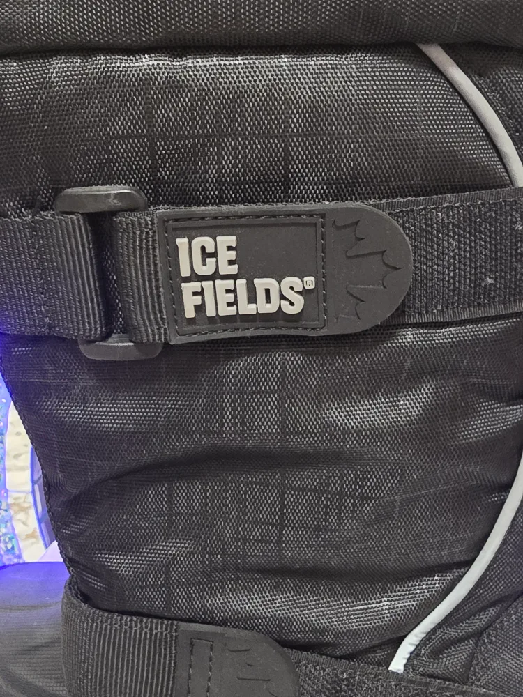 Brand new Ice Fields Winter Boots size US 6 for sale $48 image indicator(6)