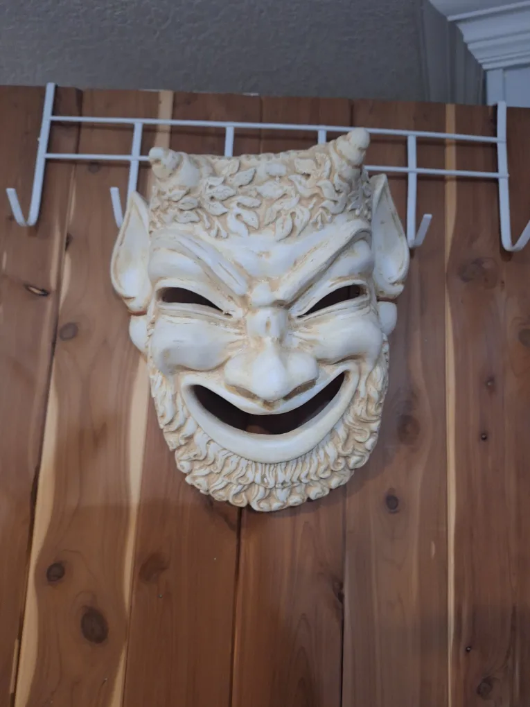 DECORATIVE HAWAIIAN AND INDONESIA MASK image indicator(2)