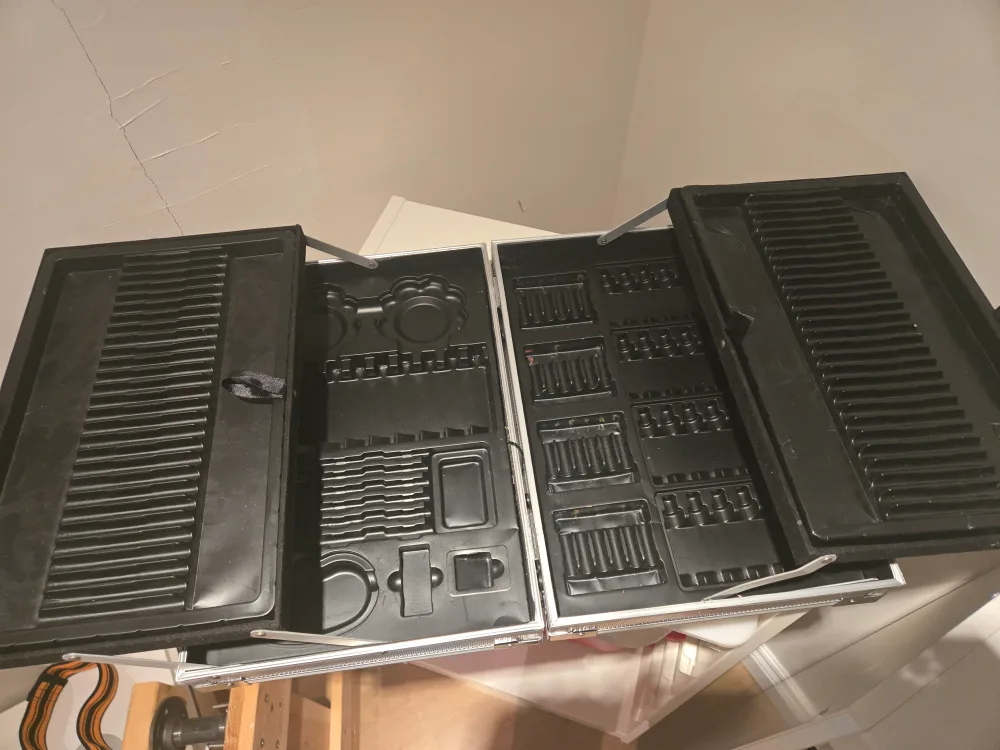 Art supply case image indicator(4)